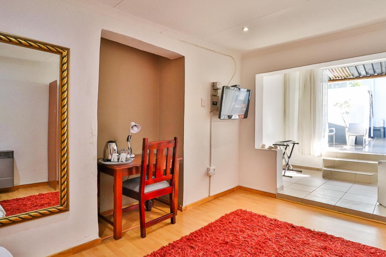 Sunbury Bed And Breakfast Johannesburg Exterior photo