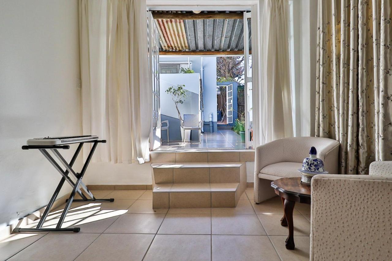 Sunbury Bed And Breakfast Johannesburg Exterior photo